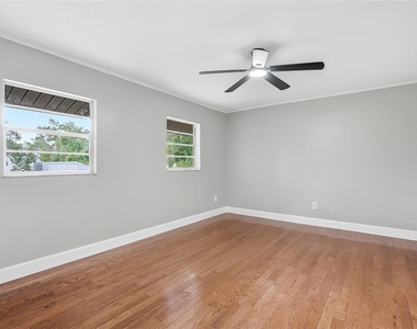 11729 Wesson Circle E - Photo Thumbnail 17