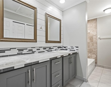 11729 Wesson Circle E - Photo Thumbnail 18