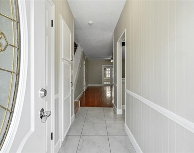 11729 Wesson Circle E - Photo Thumbnail 2
