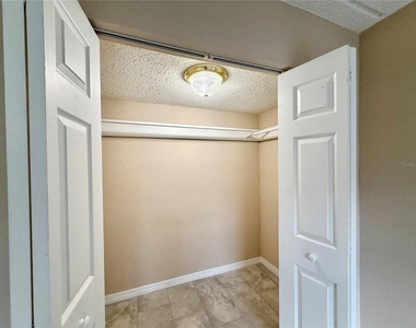 11700 Park Boulevard - Photo Thumbnail 11