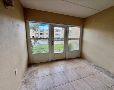 11700 Park Boulevard - Photo Thumbnail 5