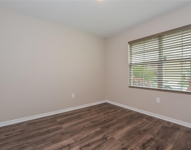 4182 Looking Glass Place - Photo Thumbnail 7