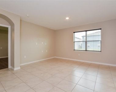 4182 Looking Glass Place - Photo Thumbnail 4