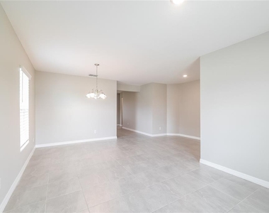 1571 Swan Lake Circle - Photo Thumbnail 11