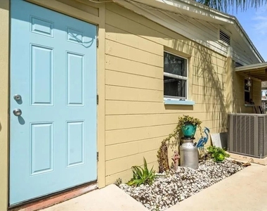 10426 Valencia Road - Photo Thumbnail 18