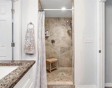 10426 Valencia Road - Photo Thumbnail 10