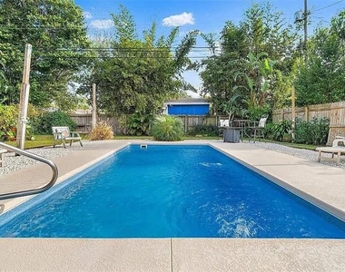 10426 Valencia Road - Photo Thumbnail 1