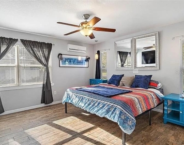 10426 Valencia Road - Photo Thumbnail 12