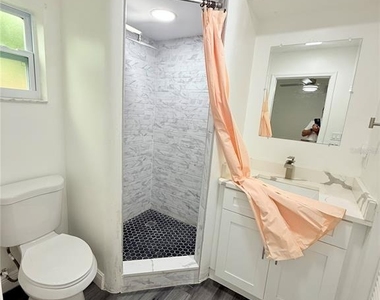 1557 Robinson Drive N - Photo Thumbnail 22
