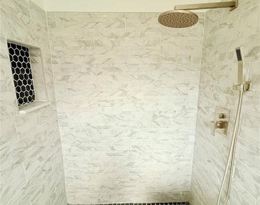 1557 Robinson Drive N - Photo Thumbnail 23
