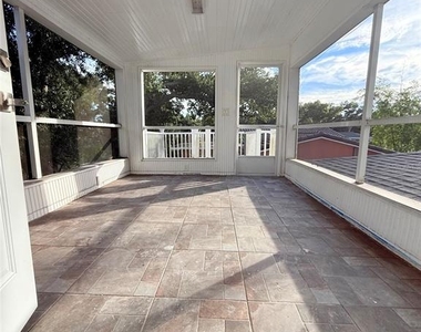 1557 Robinson Drive N - Photo Thumbnail 28