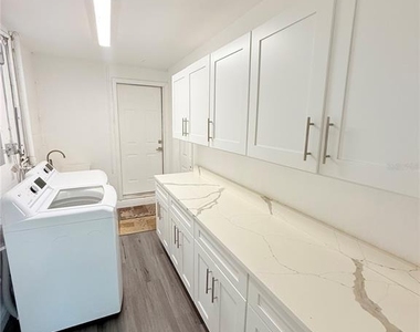 1557 Robinson Drive N - Photo Thumbnail 27