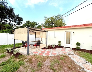 1500 77th Street N - Photo Thumbnail 17