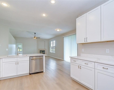 29619 Allegro Drive - Photo Thumbnail 15