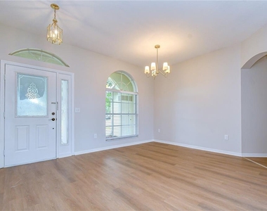 29619 Allegro Drive - Photo Thumbnail 6