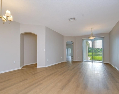 29619 Allegro Drive - Photo Thumbnail 9