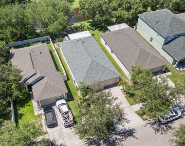 1012 Brenton Leaf Drive - Photo Thumbnail 33
