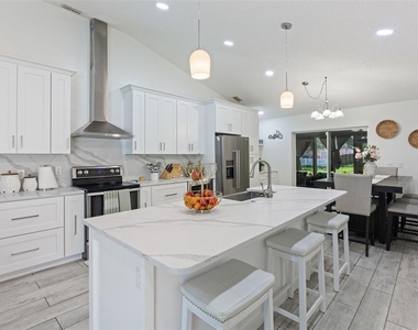 1012 Brenton Leaf Drive - Photo Thumbnail 7