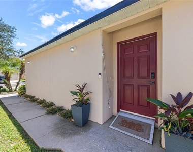 1012 Brenton Leaf Drive - Photo Thumbnail 4