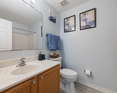 1012 Brenton Leaf Drive - Photo Thumbnail 17