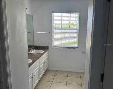 9004 Shallowford Lane - Photo Thumbnail 11