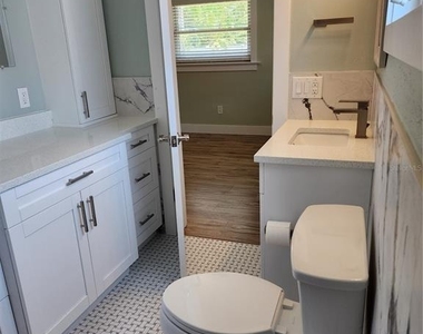 2347 Eastwood Drive - Photo Thumbnail 6