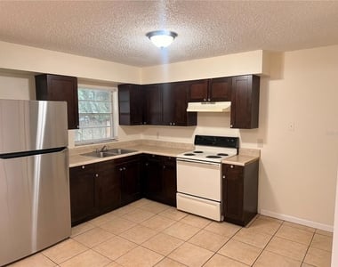 9406 N Hartts Drive - Photo Thumbnail 11