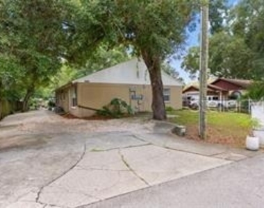 9406 N Hartts Drive - Photo Thumbnail 6