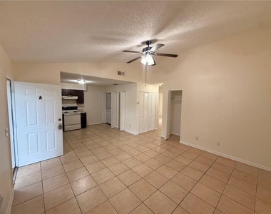 9406 N Hartts Drive - Photo Thumbnail 5