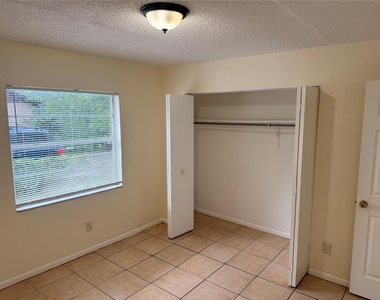 9406 N Hartts Drive - Photo Thumbnail 19