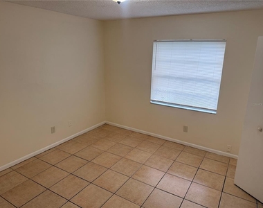 9406 N Hartts Drive - Photo Thumbnail 17