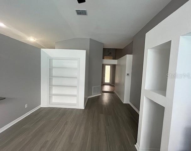 5513 Terrain De Golf Drive - Photo Thumbnail 9
