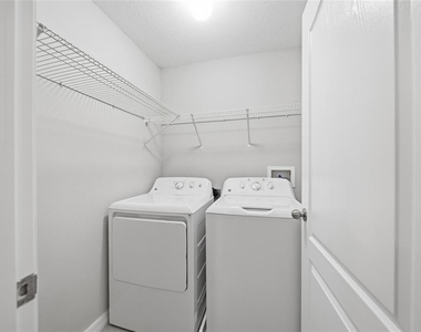 1720 Ivory Goose Place - Photo Thumbnail 15