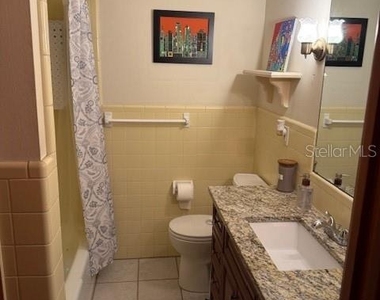 1009 E North Street - Photo Thumbnail 6