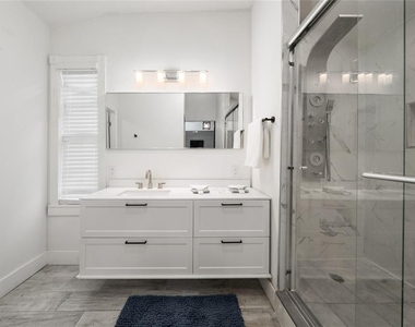 711 Briarcliffe Street - Photo Thumbnail 6