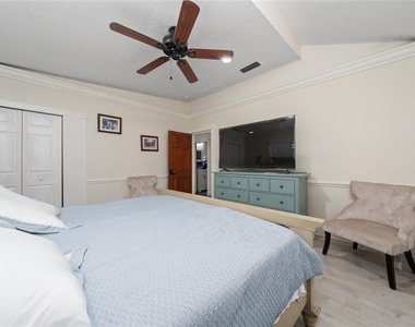 711 Briarcliffe Street - Photo Thumbnail 17