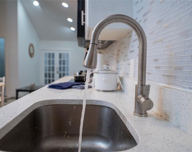 711 Briarcliffe Street - Photo Thumbnail 14