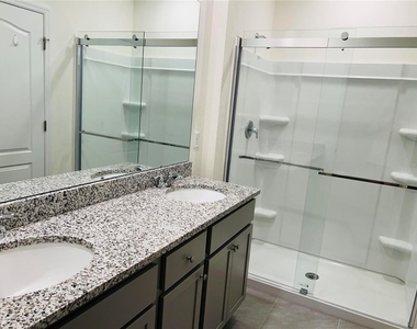 2642 Angel Falls Dr - Photo Thumbnail 12
