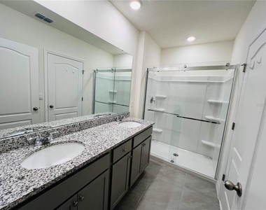 2642 Angel Falls Dr - Photo Thumbnail 15