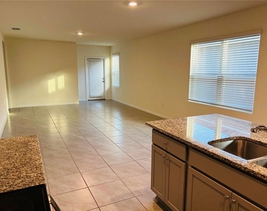 2642 Angel Falls Dr - Photo Thumbnail 11