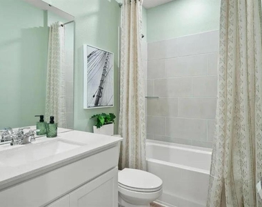 5538 Lewisham Drive - Photo Thumbnail 32