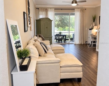 11180 Windsor Place Circle - Photo Thumbnail 3