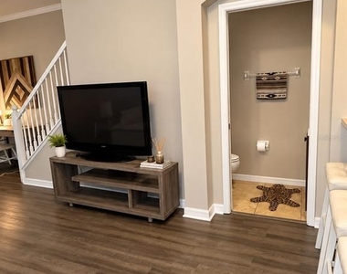 11180 Windsor Place Circle - Photo Thumbnail 4