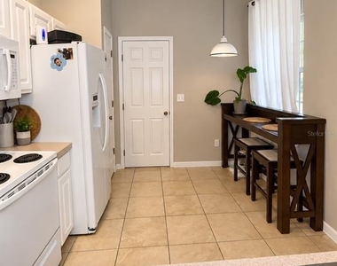 11180 Windsor Place Circle - Photo Thumbnail 14
