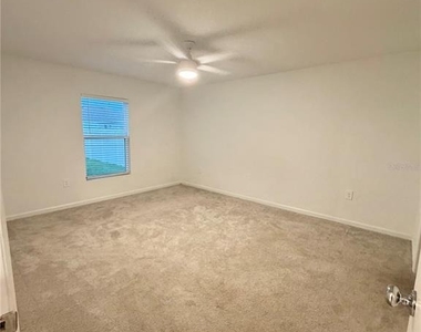 2704 Pioneer Trail - Photo Thumbnail 7
