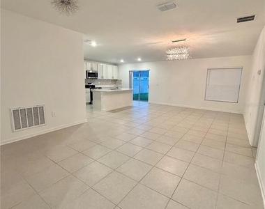 2704 Pioneer Trail - Photo Thumbnail 1