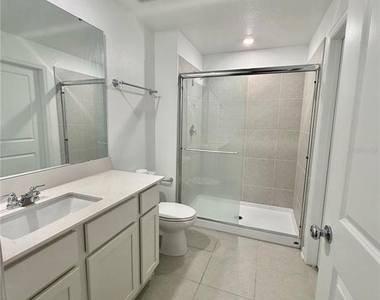 2704 Pioneer Trail - Photo Thumbnail 5