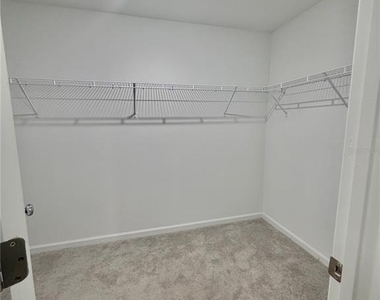 2704 Pioneer Trail - Photo Thumbnail 6