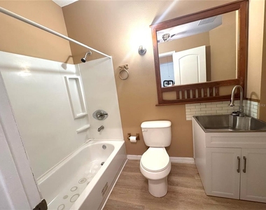 3212 Hopewell Drive - Photo Thumbnail 32