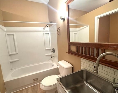 3212 Hopewell Drive - Photo Thumbnail 29